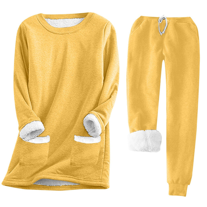 SVEA | Kuscheliges Lounge-Set mit Taschen