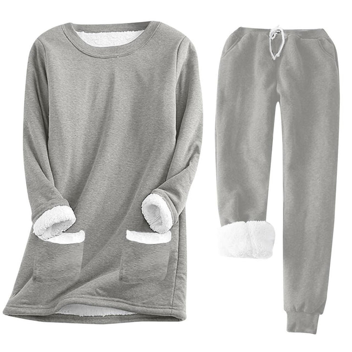 SVEA | Kuscheliges Lounge-Set mit Taschen
