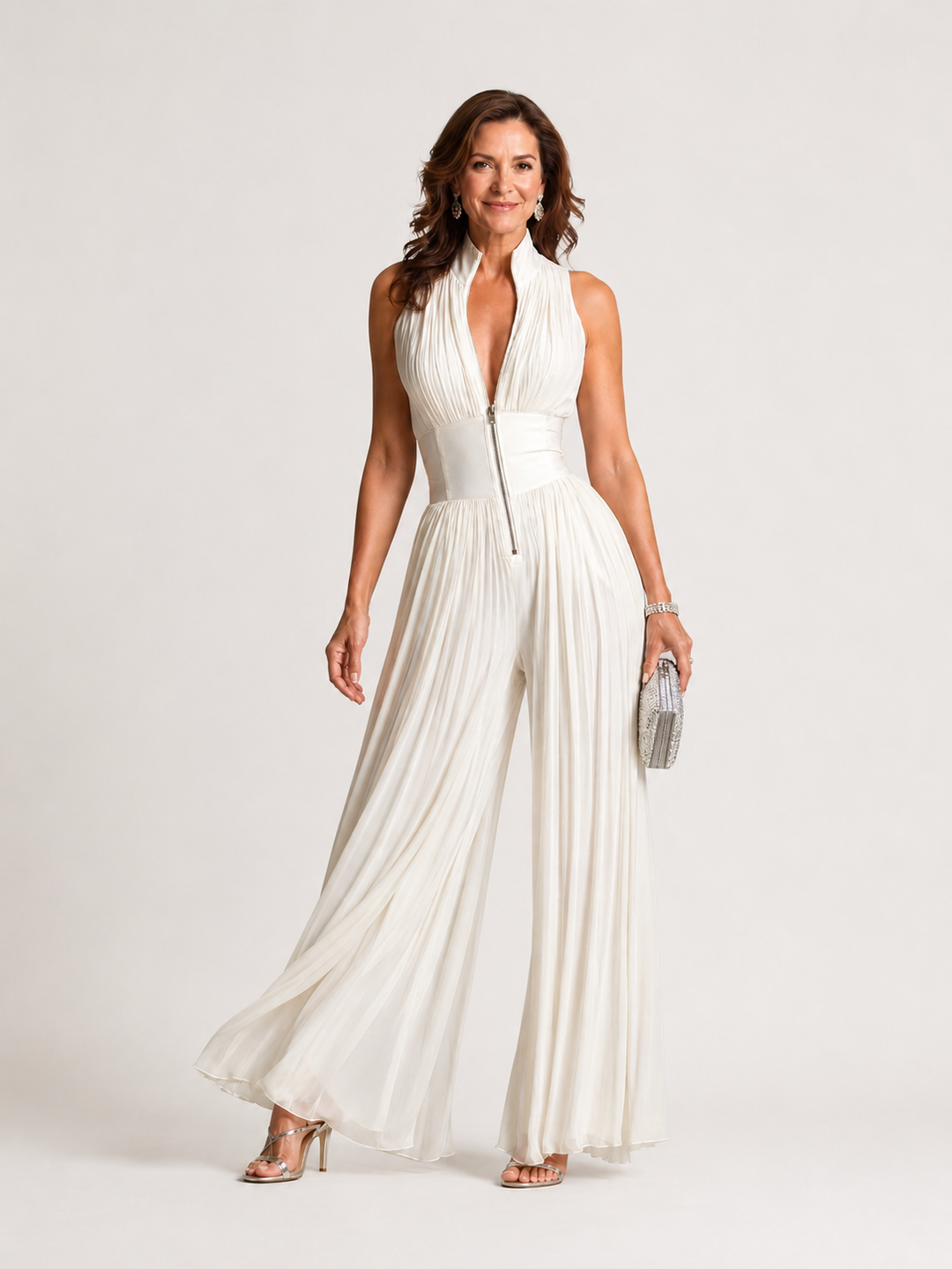 SVEA | Gefalteter Neckholder-Overall mit weitem Bein