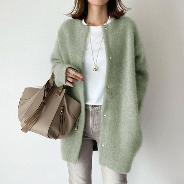 SVEA | Silvia Warme und Elegante Strickjacke