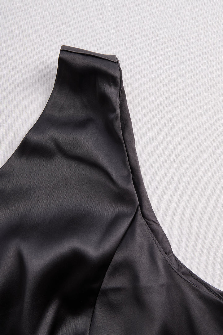 One-Shoulder Black Gown