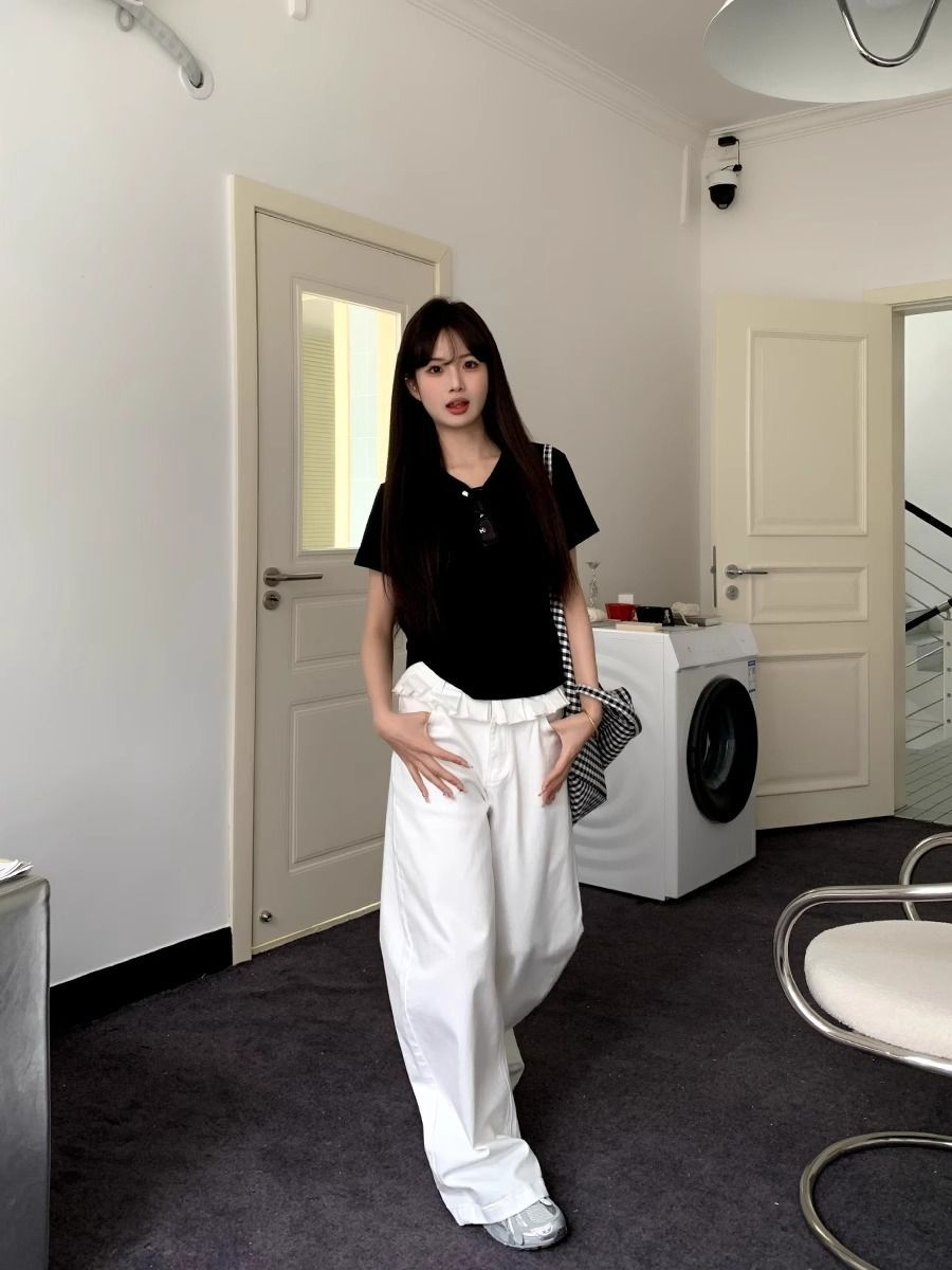 Elegant Lace-Trimmed Wide-Leg Jeans